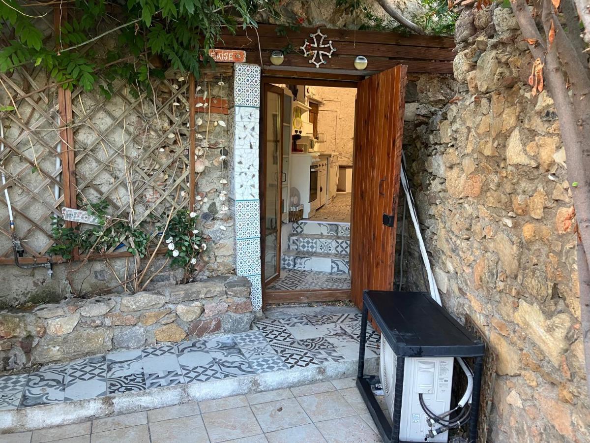 Gite Studio Les Maisons De Gaia Tuchan Exterior foto